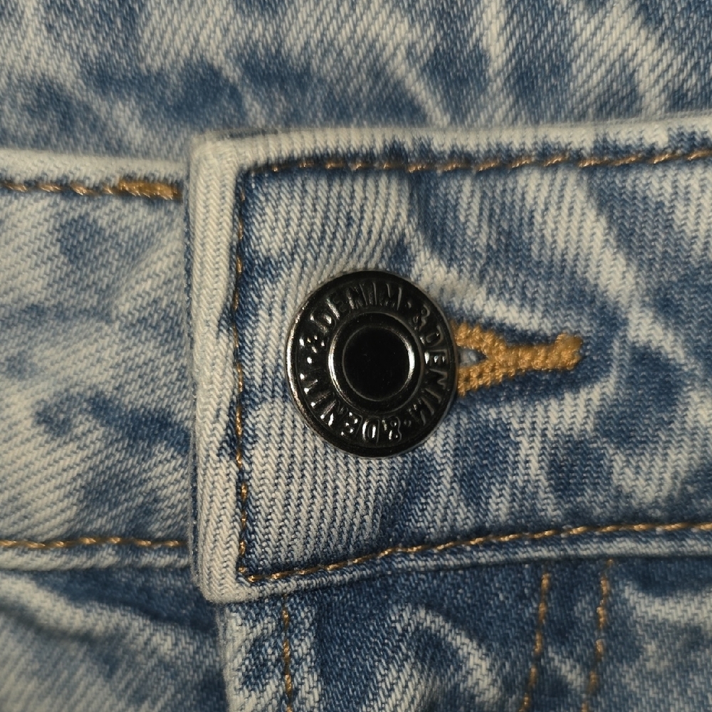 Women's Light Blue Straight Leg Jeans - Picture 3 of 4